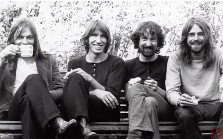 thedarksideof_pinkfloyd