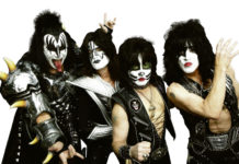 The Dark Side of : Kiss
