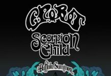 Crobot et Scorpion Child en tournée