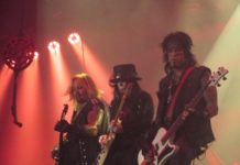 Fan-Report: Mötley Crüe + Alice Cooper, 9 novembre 2015, St-Jakobshalle, par Niki et Yeye