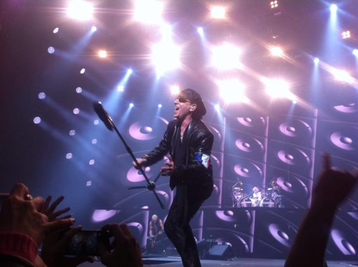 12348679_10153644296992900_349695251_n