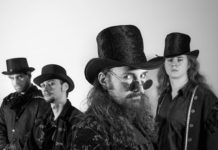 SILVER DUST – Maison hantée