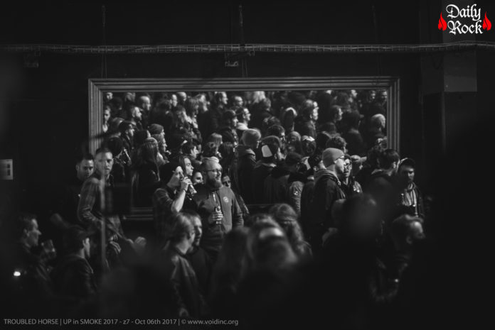 03_TROUBLED HORSE (6) troublet horse_ ambiance