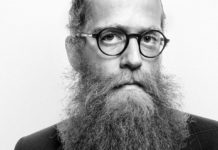 L’irrésistible BEN CAPLAN revient au Bleu Lézard pour une date unique en Suisse romande !