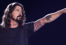 DAVE GROHL dévoile le nouveau titre ‘Play’, accompagné de son mini-documentaire