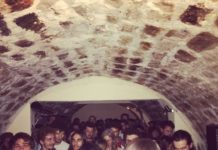 DANS LES COULISSES DE LA TOURNEE EUROPEENNE DE NO VIOLET