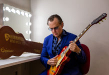 JOE BONAMASSA – Une interview confinée pour la sortie de son nouvel album ‘Royal Tea’