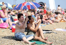 Aime ton prochain (parce que tu vas finir en isolement avec)