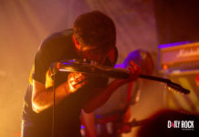 De la pénombre jaillit la musique