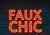 FAUX CHIC – BRETELLES ET CARDIGANS (INDÉPENDANT)