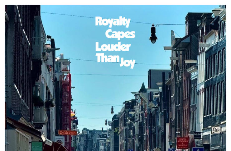 Pochette de l'album Louder Than Joy, de Royalty Capes, paru en 2025