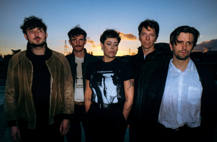 Le groupe Pain Magazine pour la sortie de son album "Violent God" sur le label Humus Records