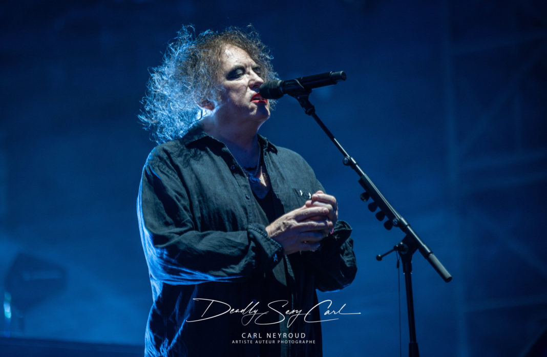 The Cure Arène de NIMES 25 26 juillet 2026 Deadly Sexy Carl (5)
